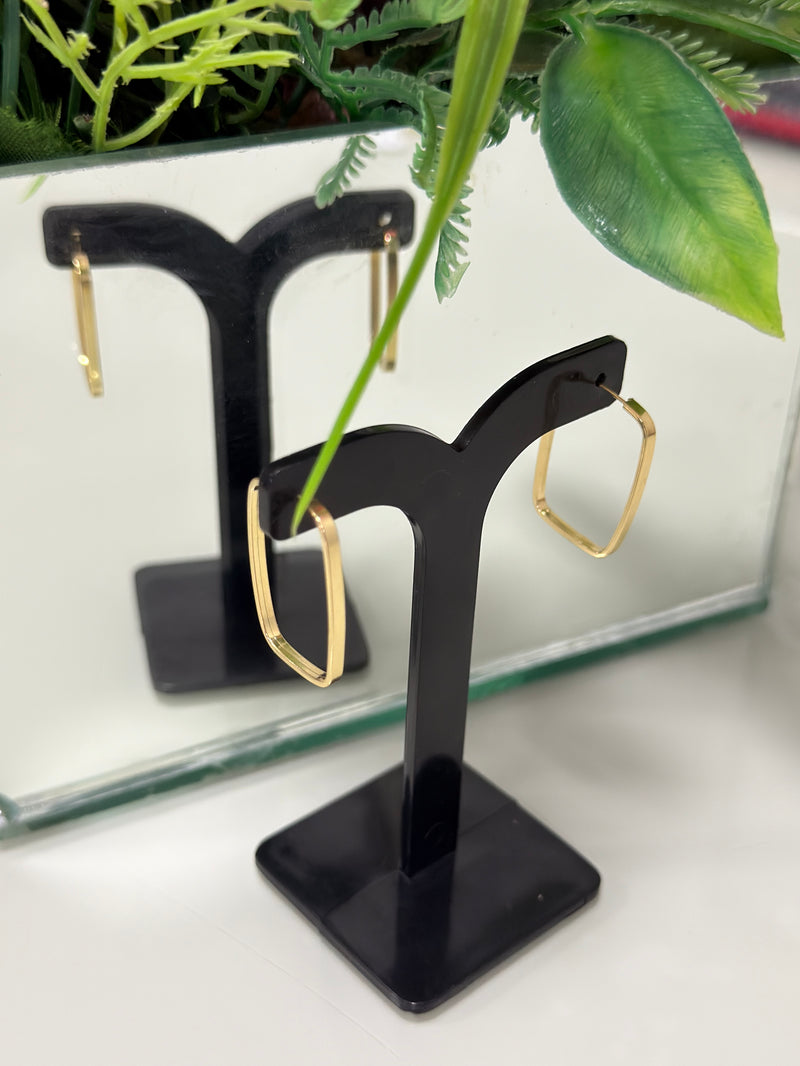 ARGOLA RETANGULAR FIO CHAPA (M)