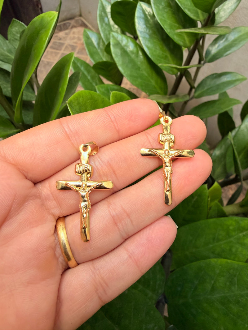 Pingente Crucifixo com Cristo