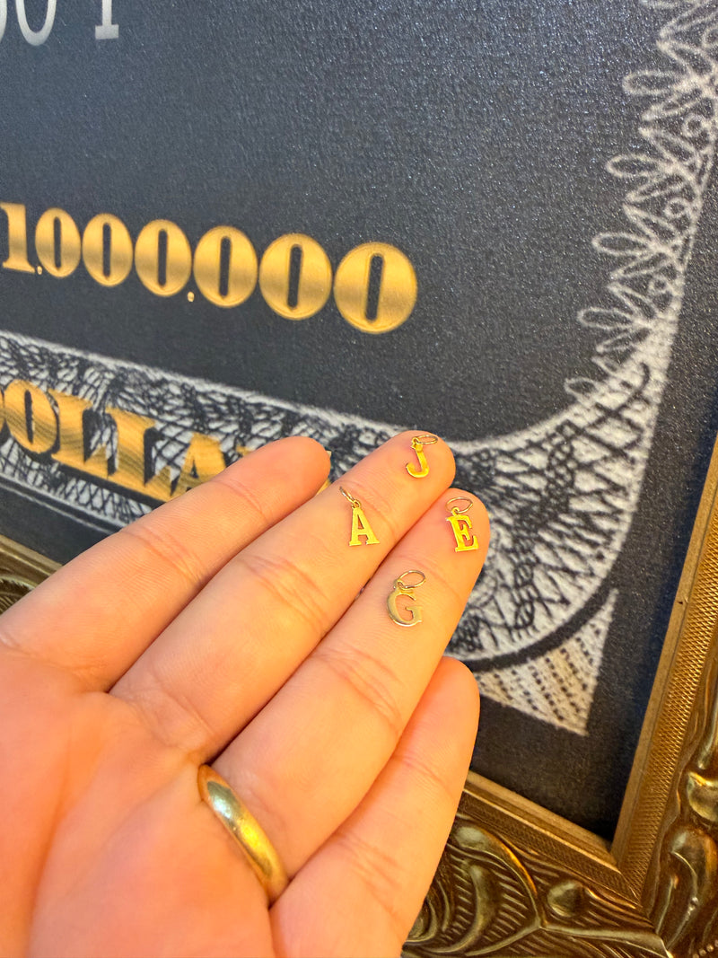 Pingente Letra Inicial – Ouro 18K